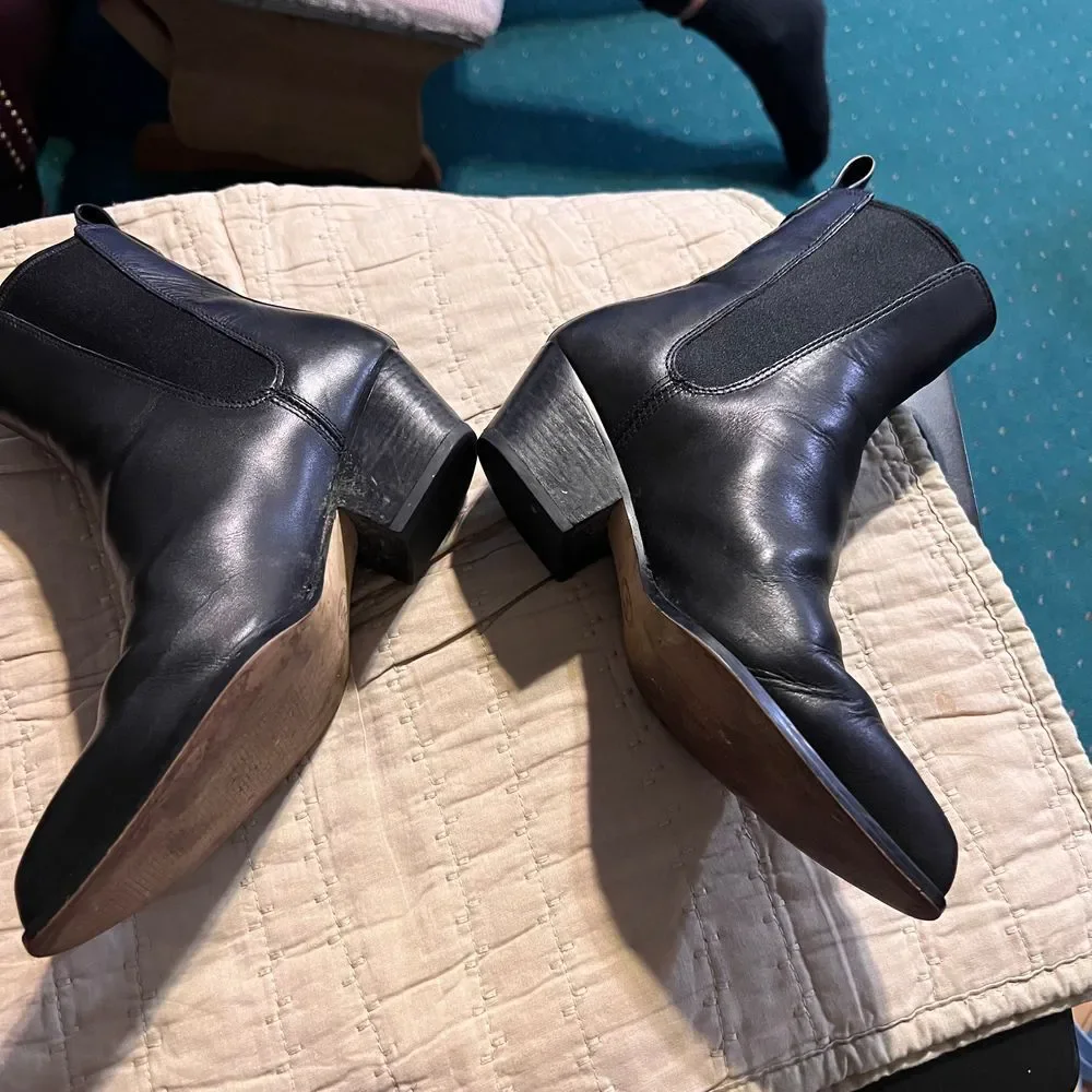 Michael Kors Black Leather Pointed Toe Chelsea Boots Western Style Block‎ Heel